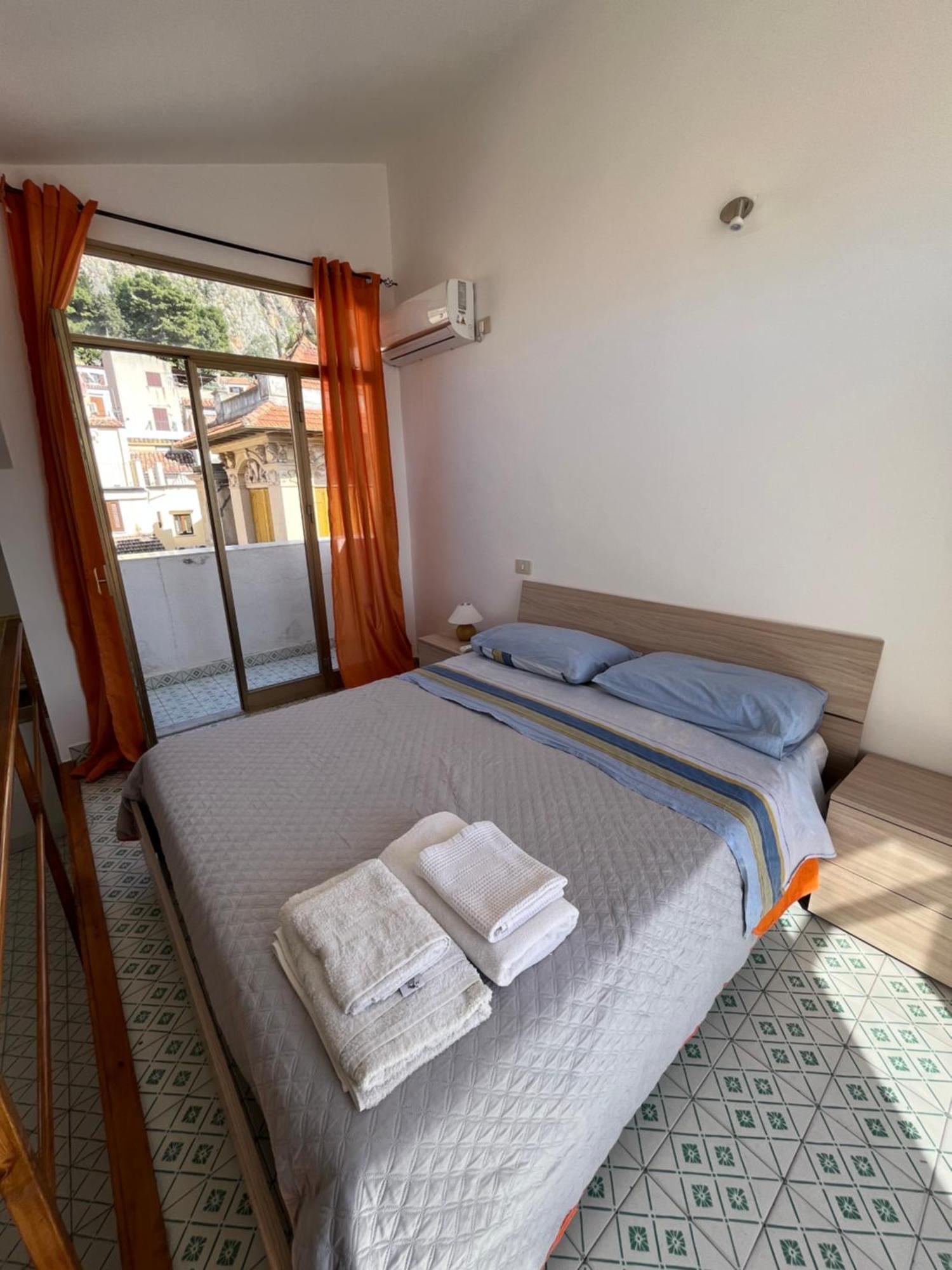 Window On The Sunset Apartment Cefalu Ngoại thất bức ảnh