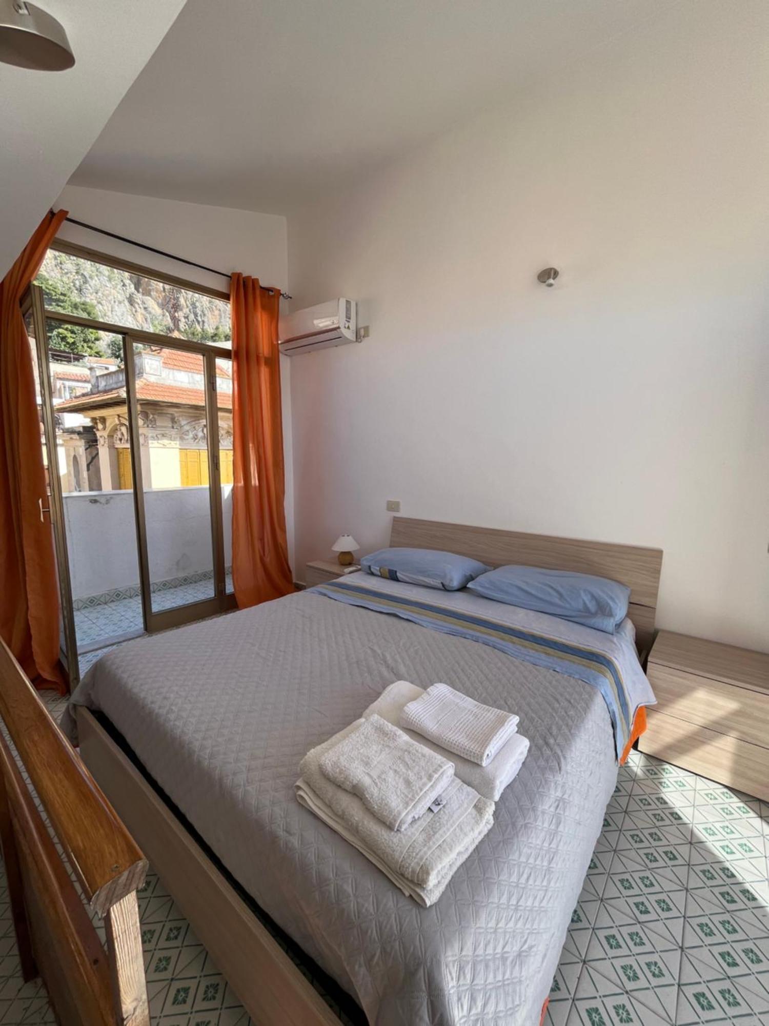 Window On The Sunset Apartment Cefalu Ngoại thất bức ảnh