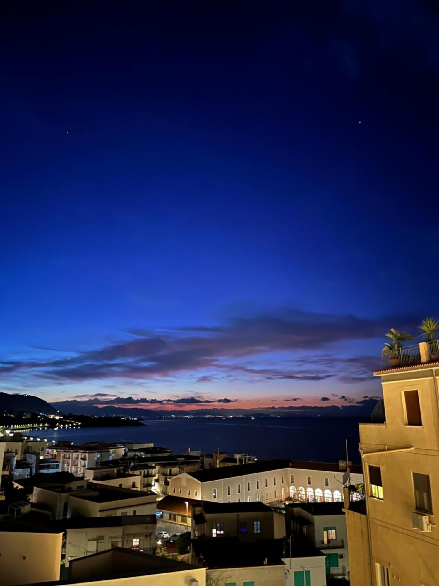 Window On The Sunset Apartment Cefalu Ngoại thất bức ảnh
